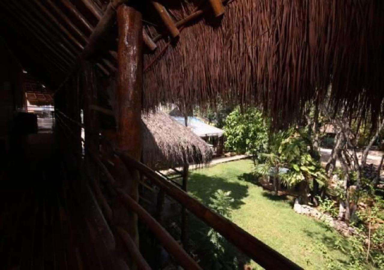 Esduma Iguanas Hotel بلايا ديل كارمن المظهر الخارجي الصورة